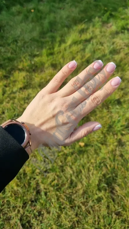 Маникюр, наращивание ногтей