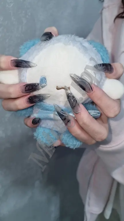 Маникюр, наращивание ногтей